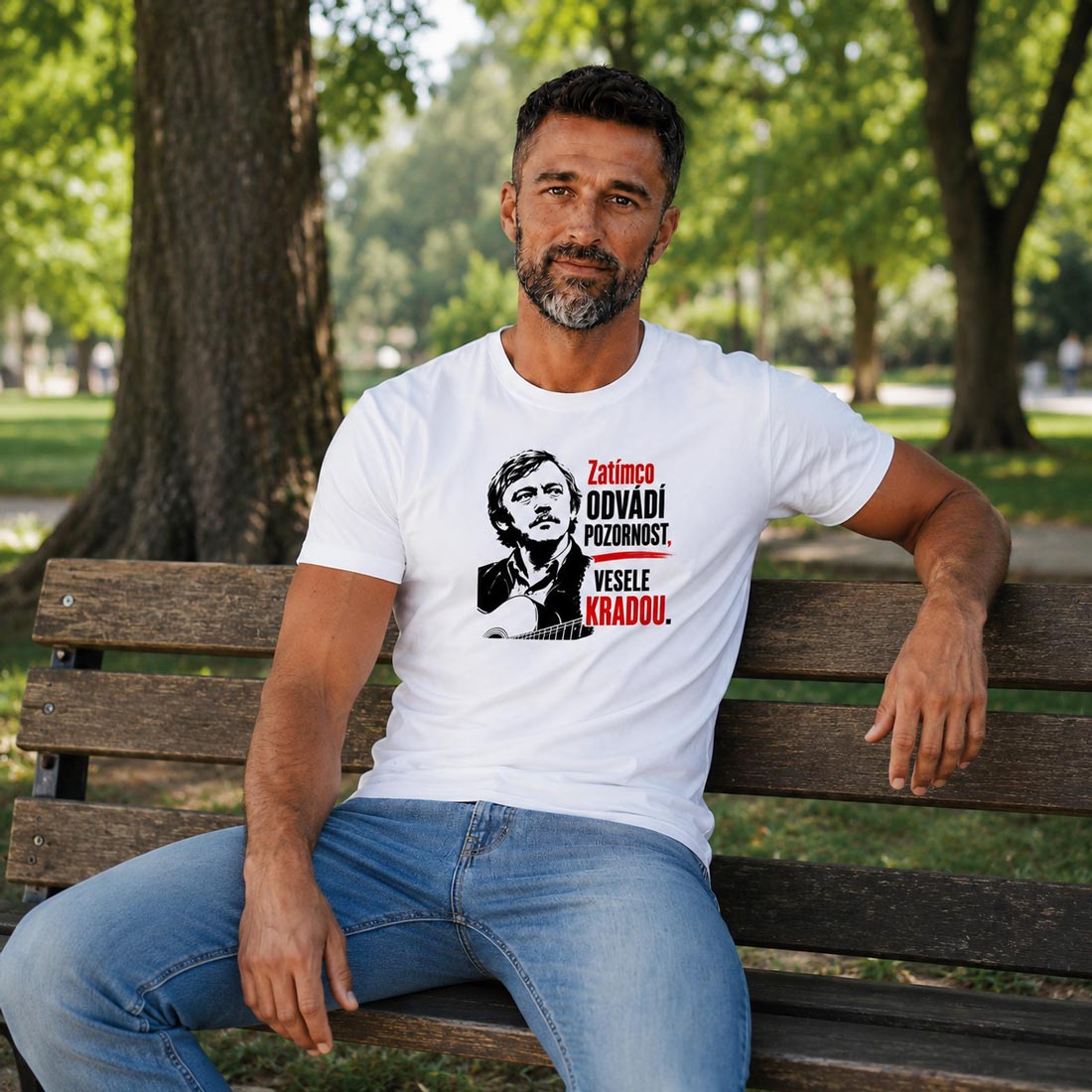 tričko KAREL KRYL – Zatímco odvádí pozornost, kradou v barvě