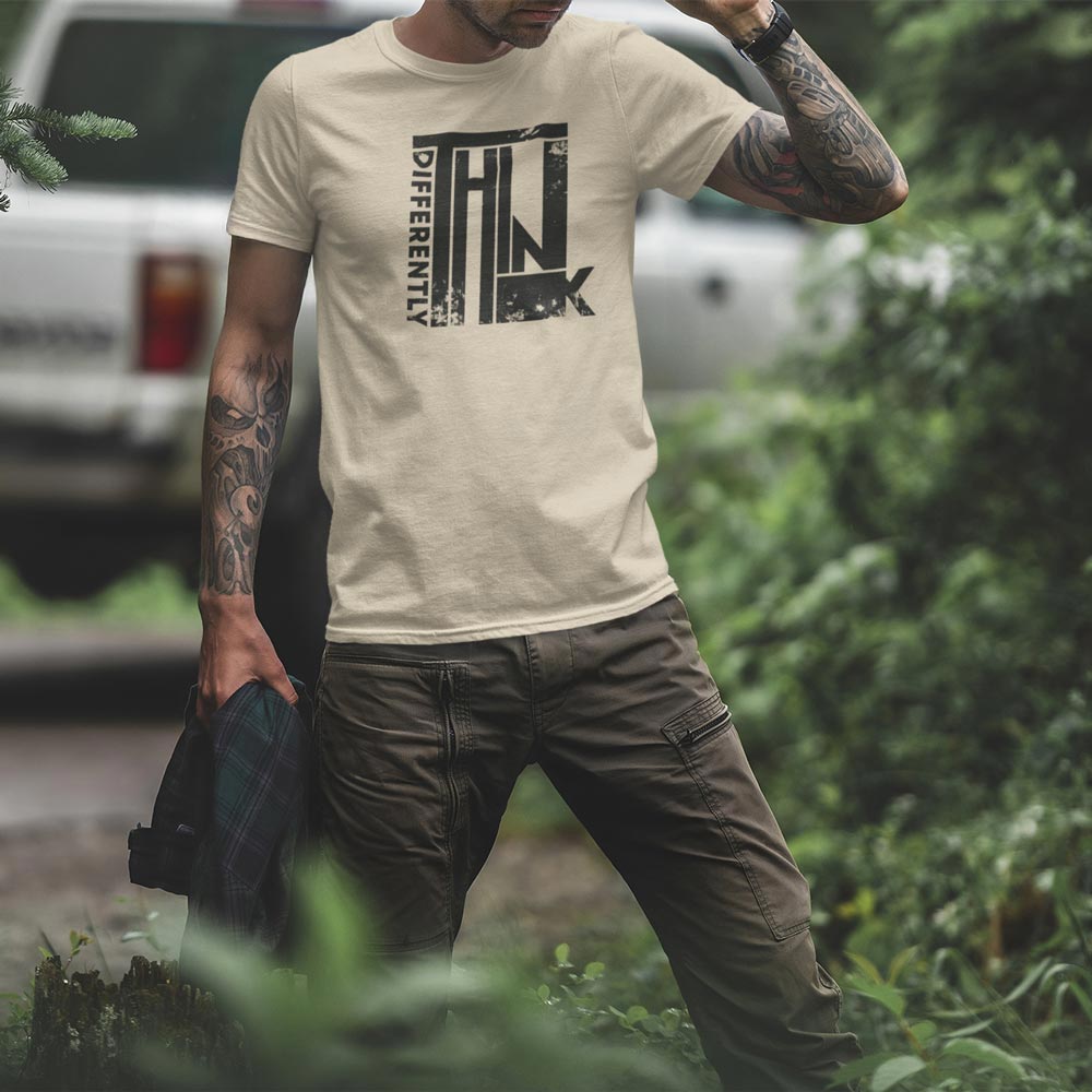 THINK DIFFERENTLY – streetwear tričko z bio bavlny pro ty, co dělají věci po svém | FleekFox v barvě